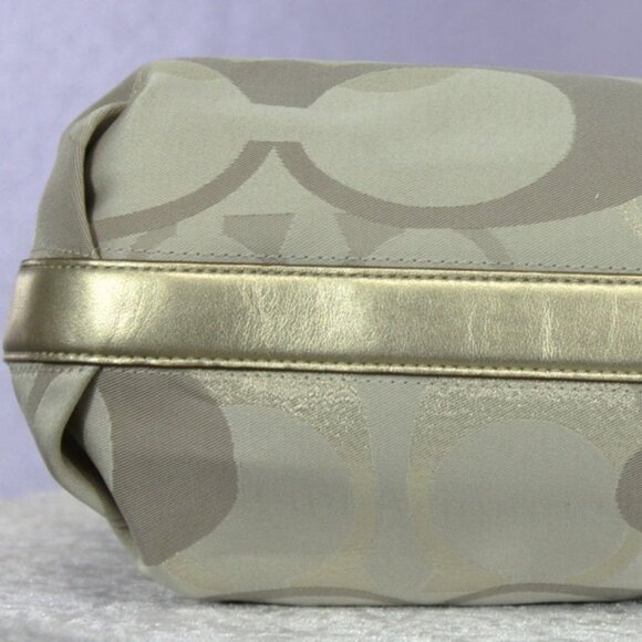 Coach Signature Metallic Jacquard Shoulder Bag F13476 - Picture 4 of 8